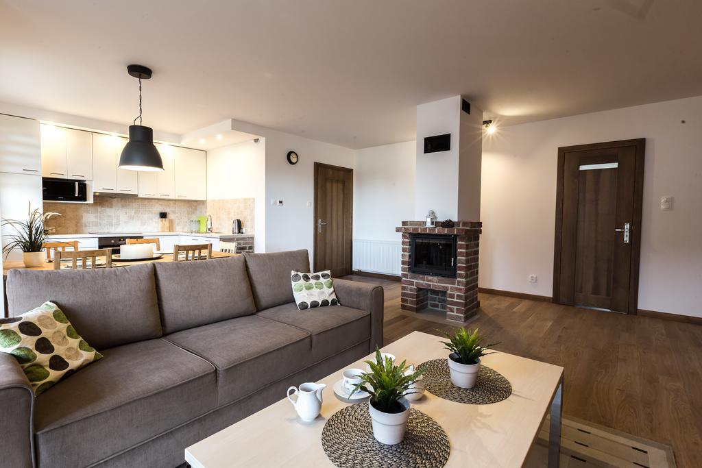 קרפאז' "Rodzinny Apartament Pod Sniezka 2" Na Osiedlu "Apartamenty Pod Sniezka" מראה חיצוני תמונה